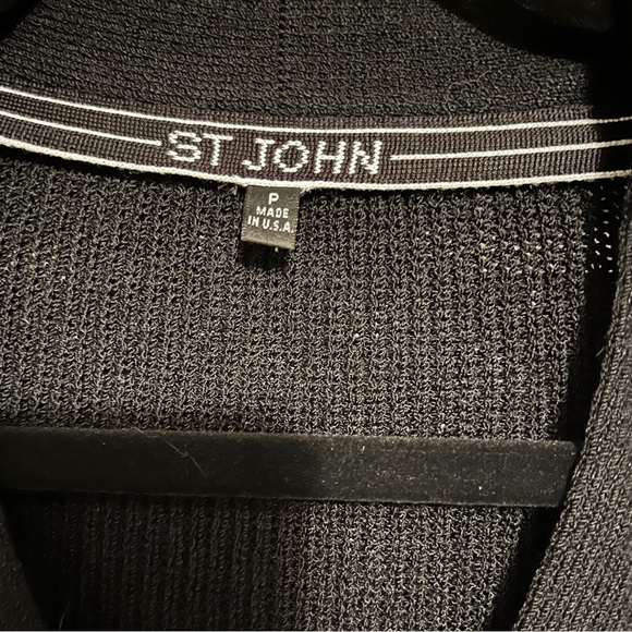 1990s Vintage St. John V-Neck Cardigan - Picture 4 of 8